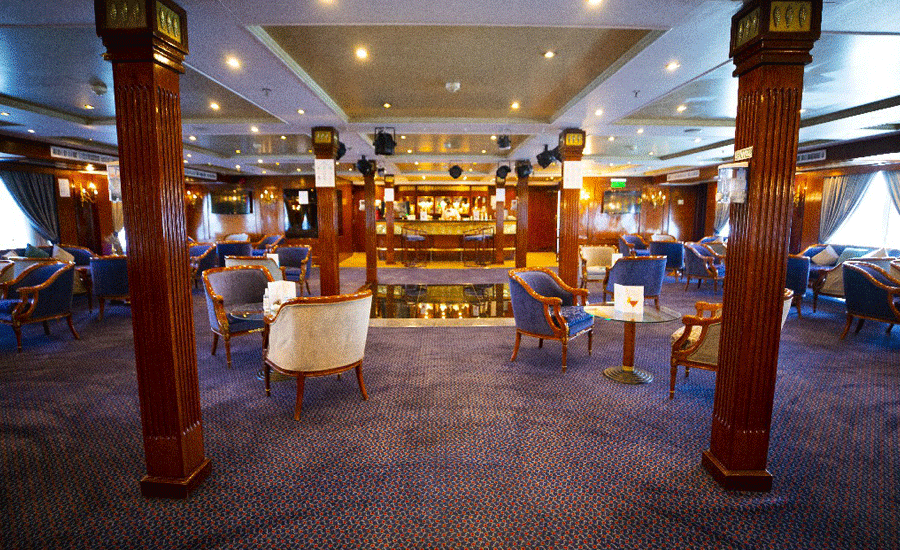   Lounge Bar 