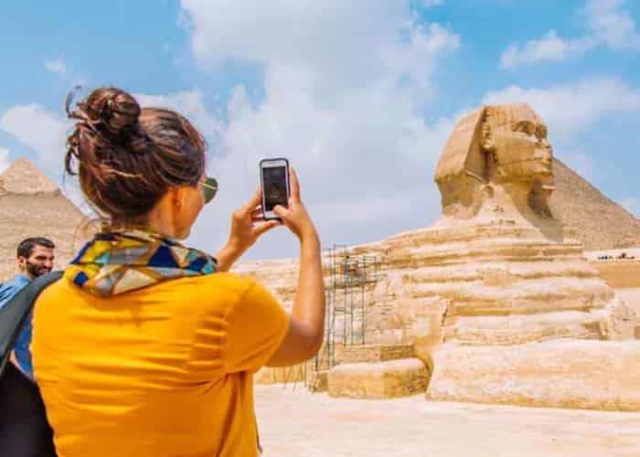 Day Trip to Cairo by Flight and Guided Tour